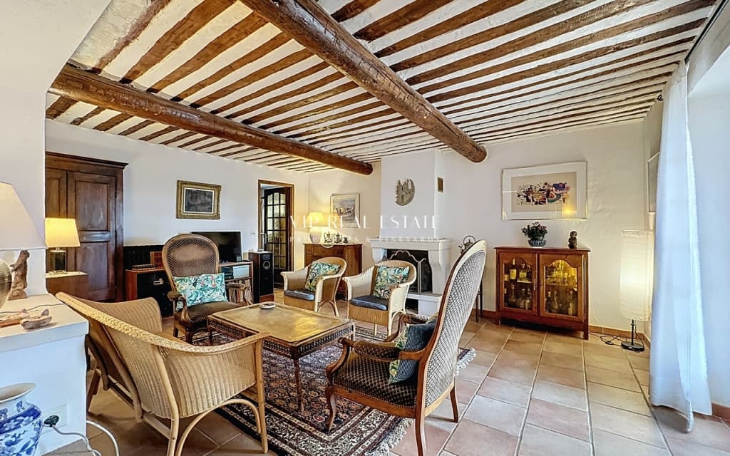 Luberon, Saint Saturnin les Apt with panoramic view - 13_9.jpg