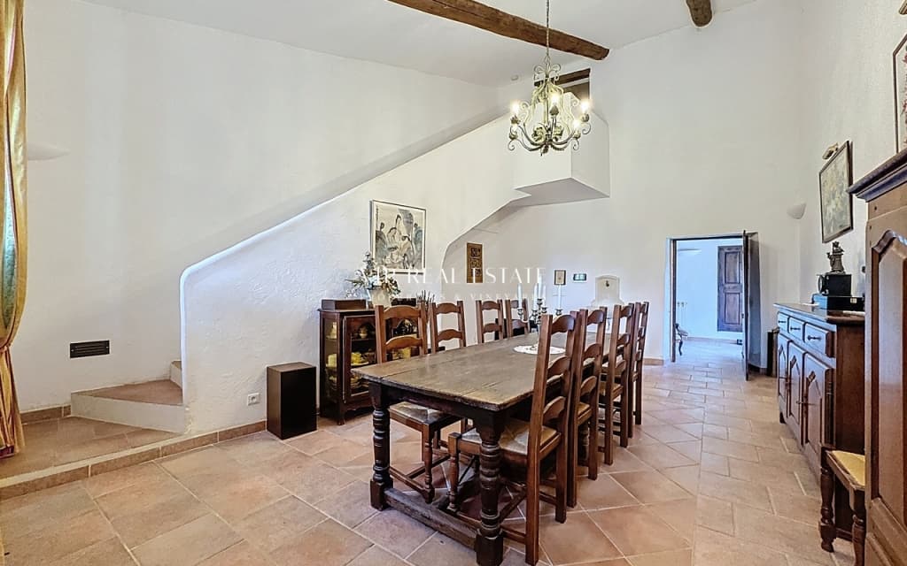 Luberon, Saint Saturnin les Apt with panoramic view - 12_60.jpg