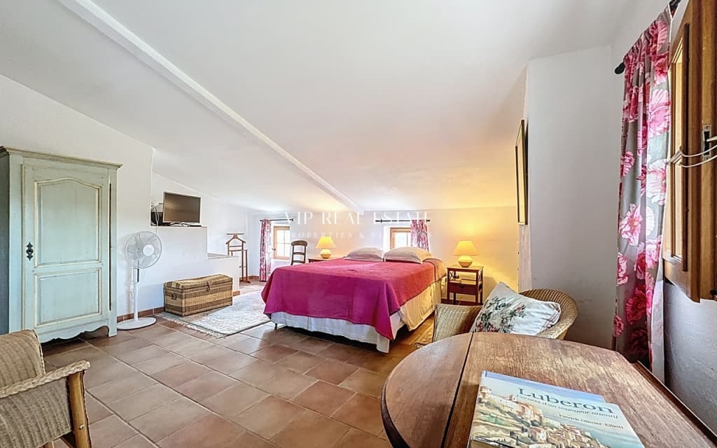 Luberon, Saint Saturnin les Apt with panoramic view - 17_2.jpg
