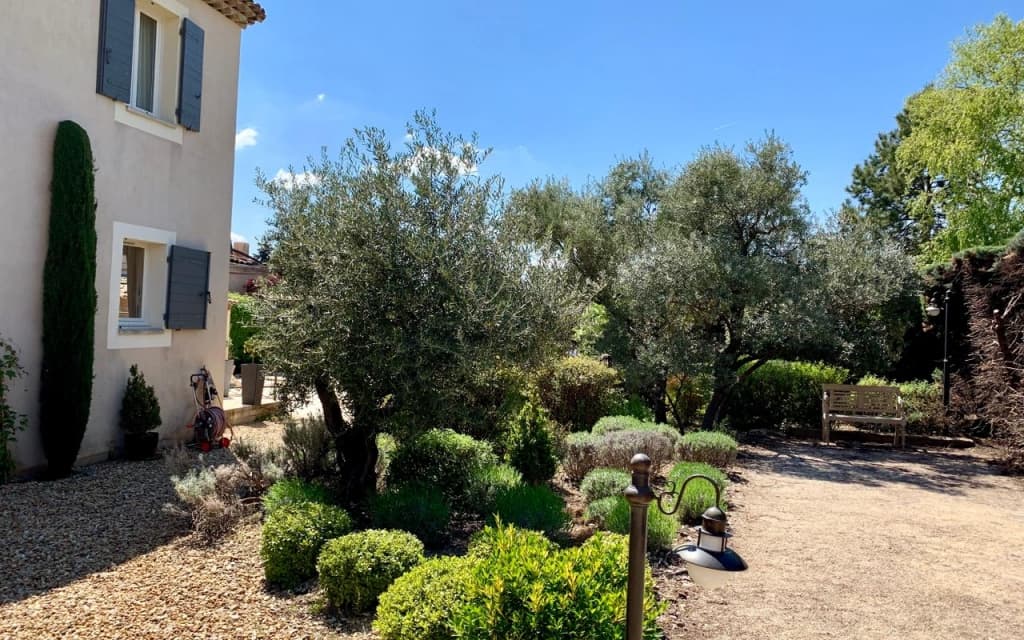 Lourmarin, charming cottage with pool at walking distance from the center - whatsapp_image_2025-12-01_at_13.38.12_8_copie.jpeg