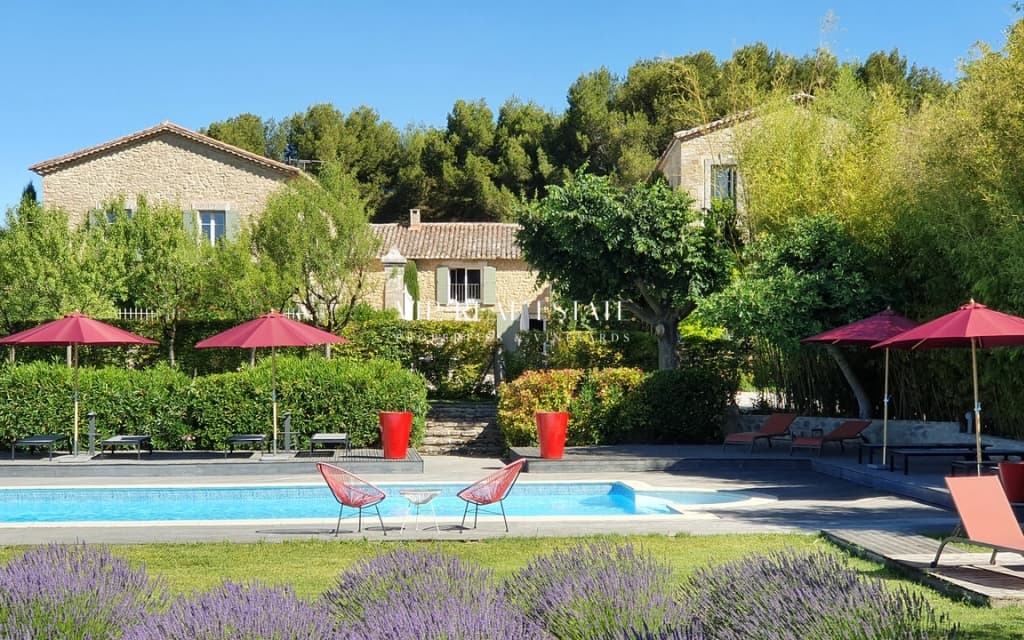 Former Winery Property at the Gates of Luberon - 11_54.jpg