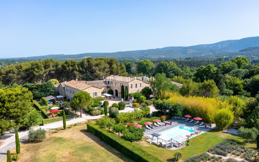 Former Winery Property at the Gates of Luberon - 12_56.jpg